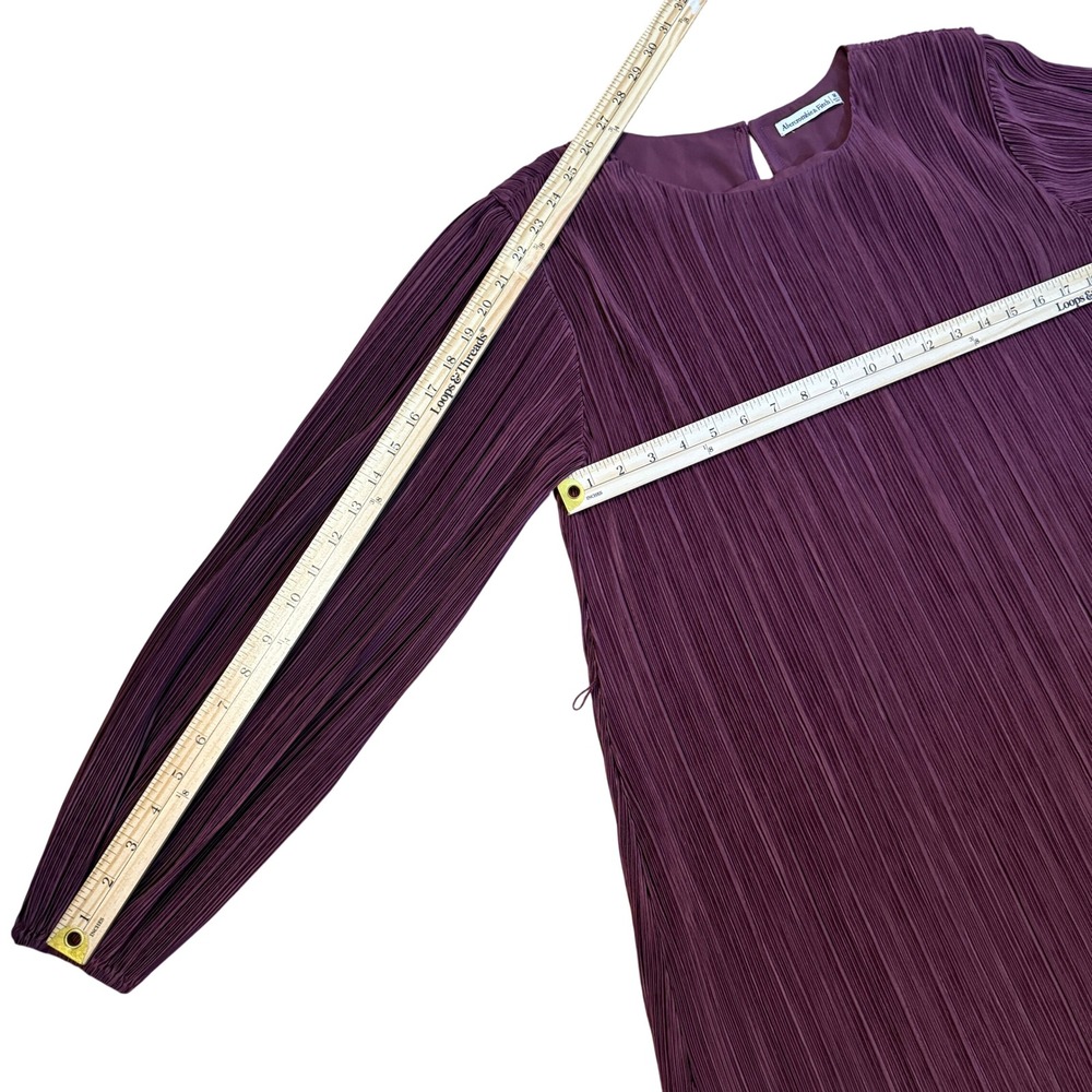 Abercrombie & Fitch Pleated Mini Dress Size M Burgundy Plisse Long Sleeve READ - Picture 5 of 7